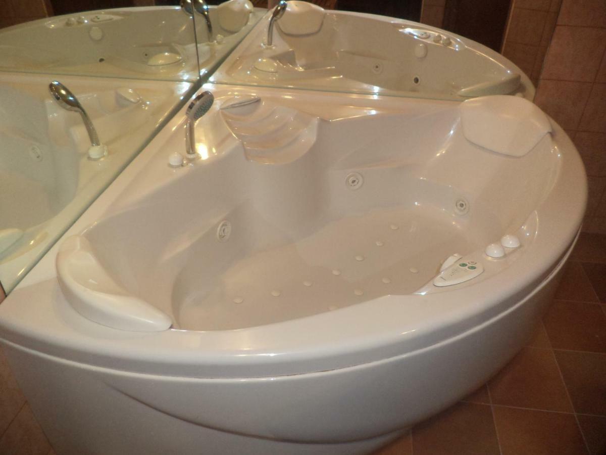 Apartmán Jacuzzi Quo Vadis Řím Exteriér fotografie